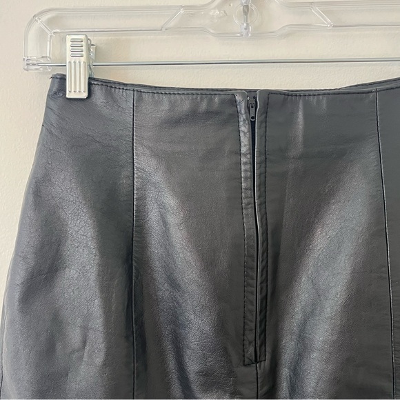 Byrnes & Baker Leather Pencil Mini Skirt Black Sz 8 (dd) - Picture 8 of 15